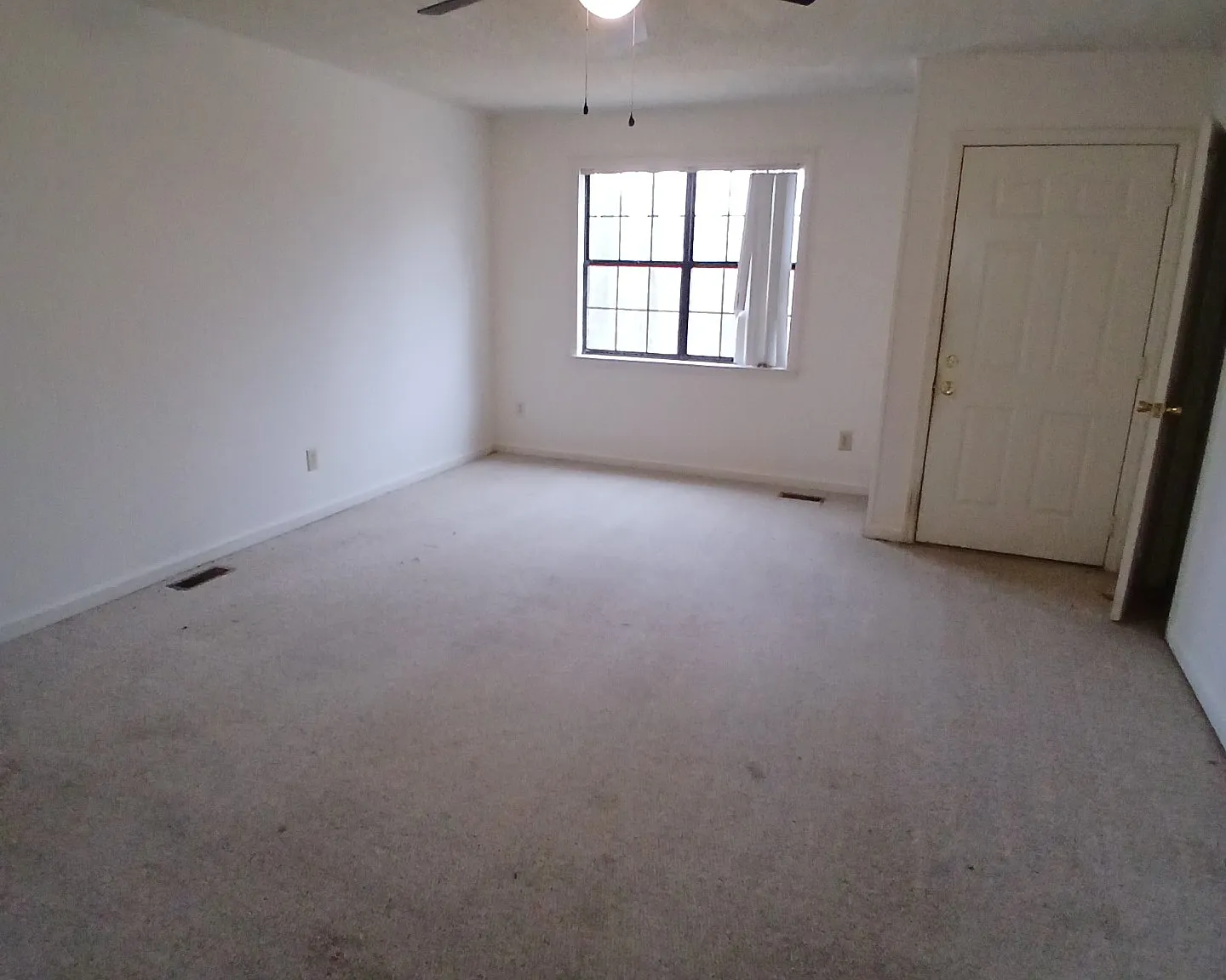 2 bed, $995 — Photo 3
