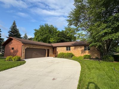 605 Arbor Ct, Marshall, MN, 56258