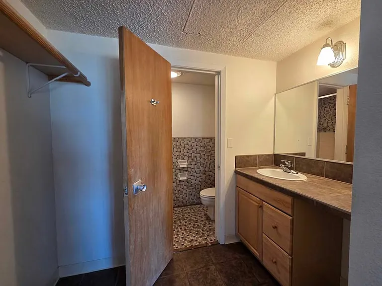 101 N Mission St — Photo 11