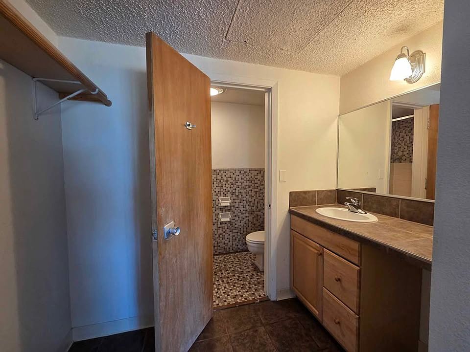 2nd image of 101 N Mission St APT 200