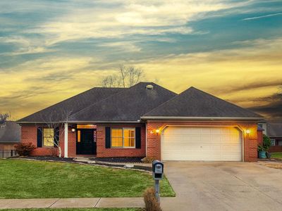 3800 Canterbury Ct, Newburgh, IN, 47630