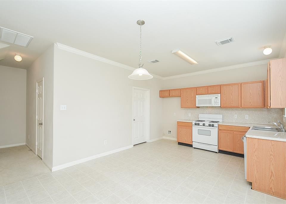 1st image of 16319 Goanna Ct