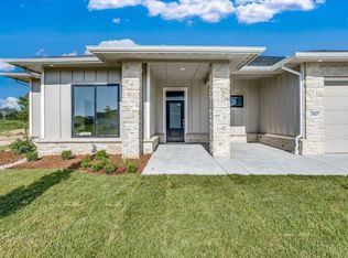 2767 N Curtis St, Wichita, KS 67205