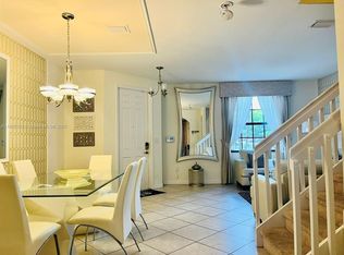 3532 W 88th Ter, Hialeah, FL 33018