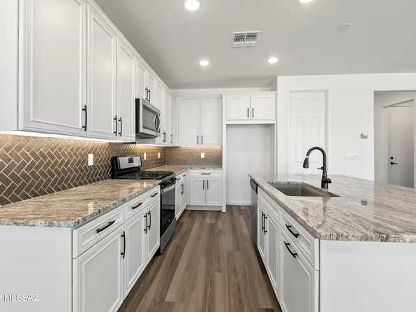 10605 W Whitehall Dr, Marana, AZ 85653