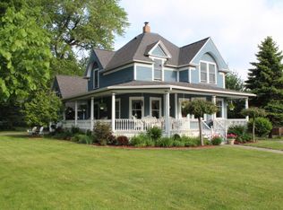 8609 Lake St, Port Austin, MI 48467