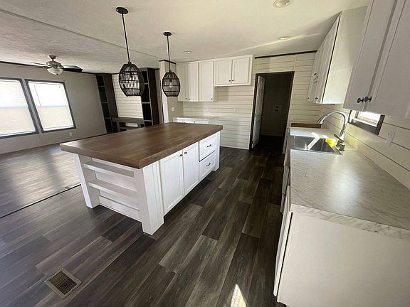 5th image of 12105 Macedo Dr #650