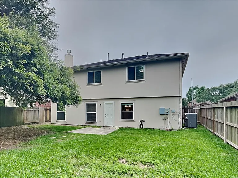 26887 Castlecliff Ln — Photo 22