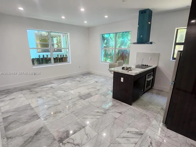 1560 Drexel Ave #103 — Photo 2