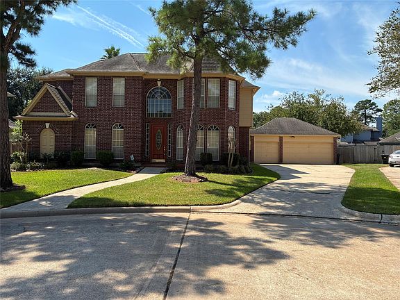 5th image of 17907 Russwood Ct