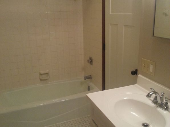 1609 10th St SE APT 4