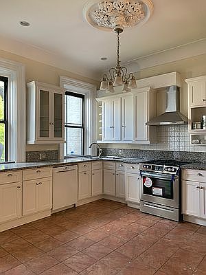 1st image of 397 Sackett St Floor 2