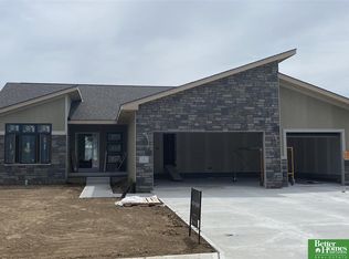 11825 S 110th Ave, Papillion, NE 68046