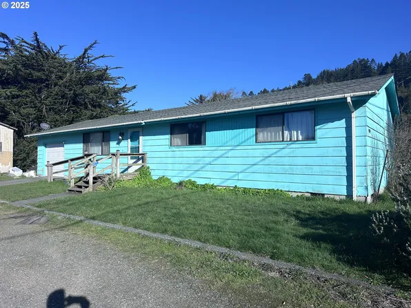 94179 10th St, Gold Beach, OR 97444