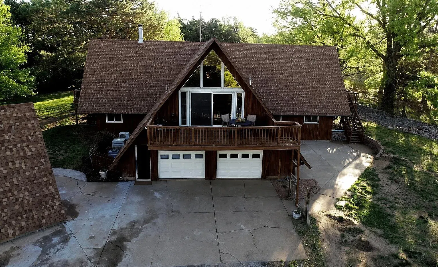 4 bed, 3658 sqft, $2,995 — Photo 2