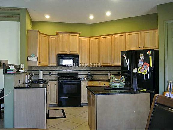 4th image of 221 Big Horn Dr Unit 3
