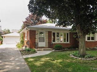 1232 N Walnut Ave, Arlington Heights, IL