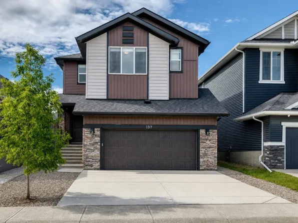137 N Creekside Way SW, Calgary, AB T2X 4B1