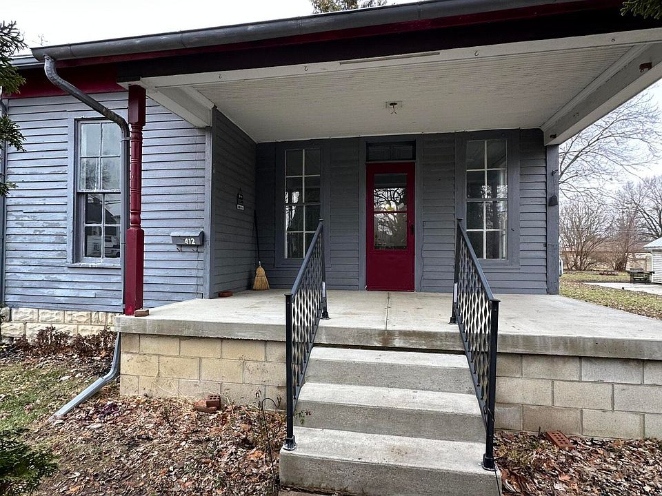 2nd image of 412 Center St