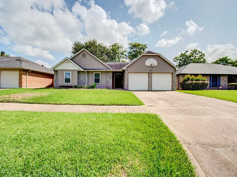 7114 Buchanan Dr — Photo 3