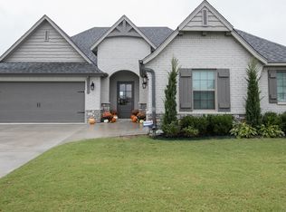 220 E 130th Pl S, Jenks, OK 74037