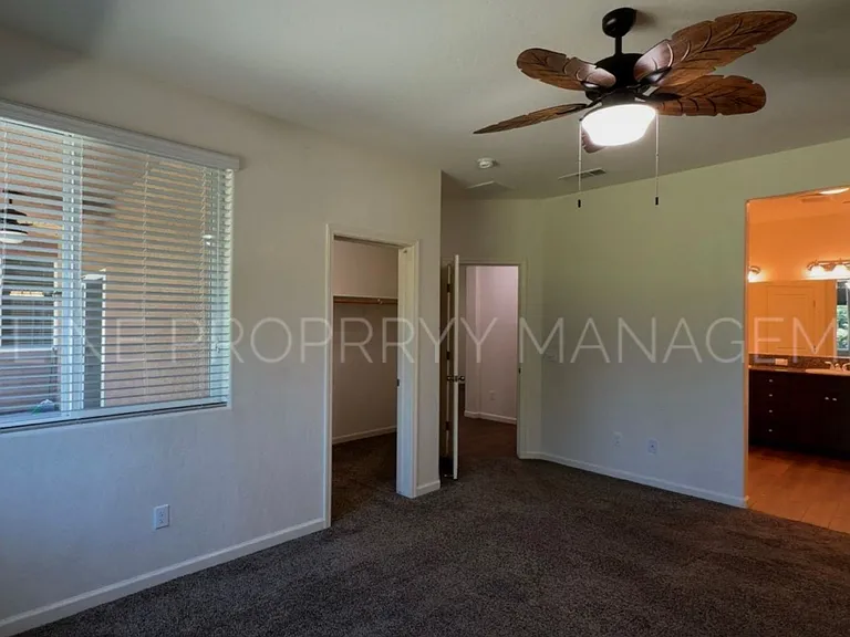 2919 S Tipton St — Photo 15