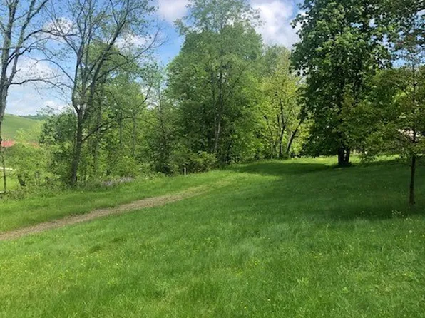 146 Bacon Rd NW, Carrollton, OH 44615