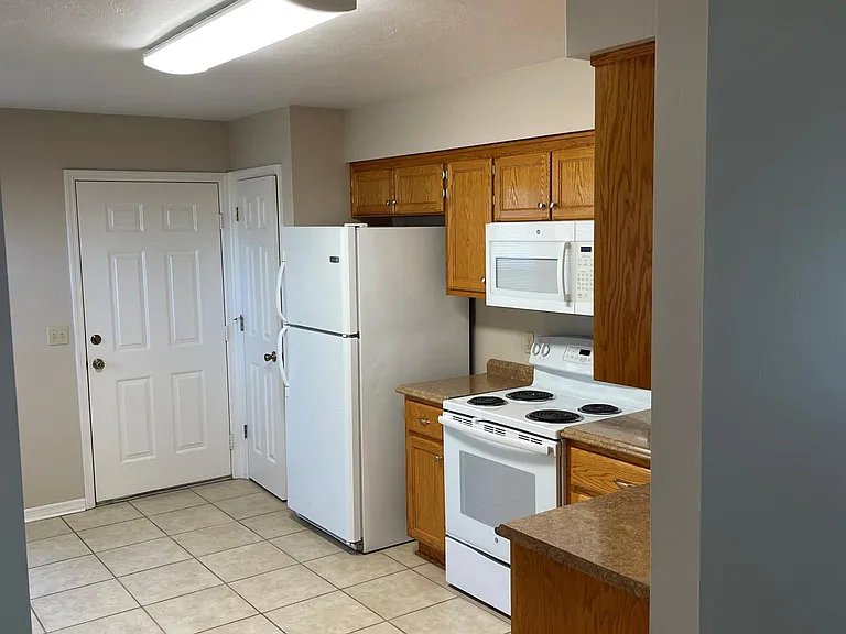 116 SE Willow Dr — Photo 6