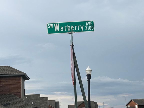 5th image of 3102 SW Warberry Ave