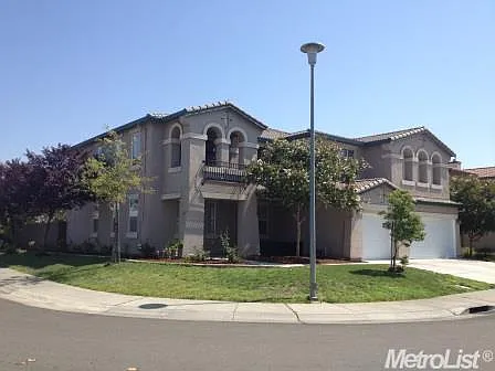 230 Menard Cir photo 1