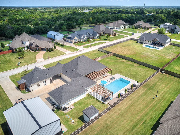 4001 Timber Valley Dr — Photo 48
