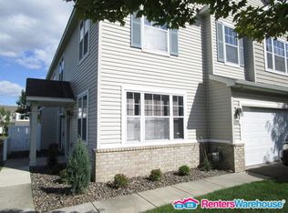 1518 Liberty Cir, Shakopee, MN 55379
