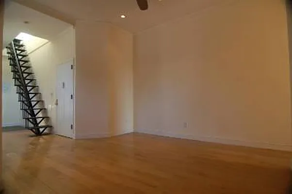 Rented by Centennial Properties NY | media 4