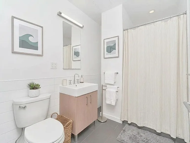 53 Hope St #501 — Photo 4