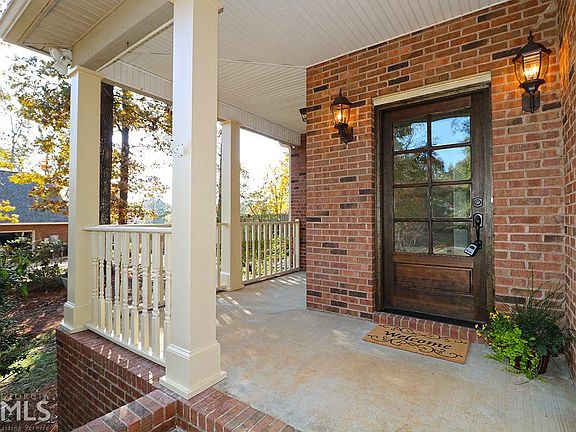 2nd image of 106 Chandler Ct