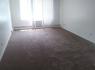 1600 60th St #4, Kenosha, WI 53140