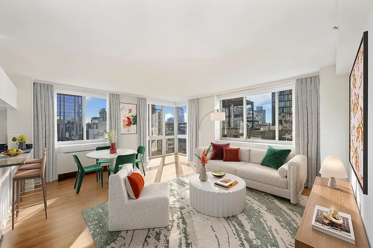 Photo 2 of 15 - 66 W 38th St #14J - New York, NY Building Photo - 66 W 38th St #14J