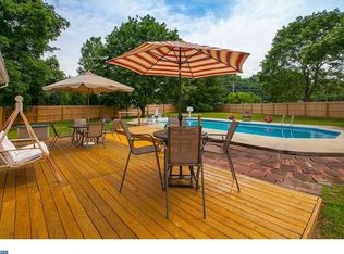 17 Hartford Rd, Sewell, NJ 08080