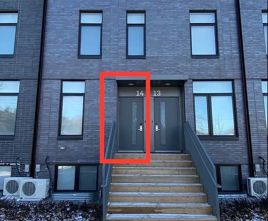 1720 Simcoe St N #14