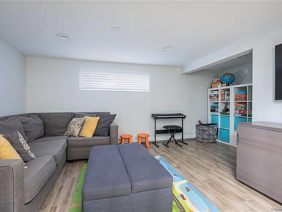 5th image of 649 Bellmore Ave