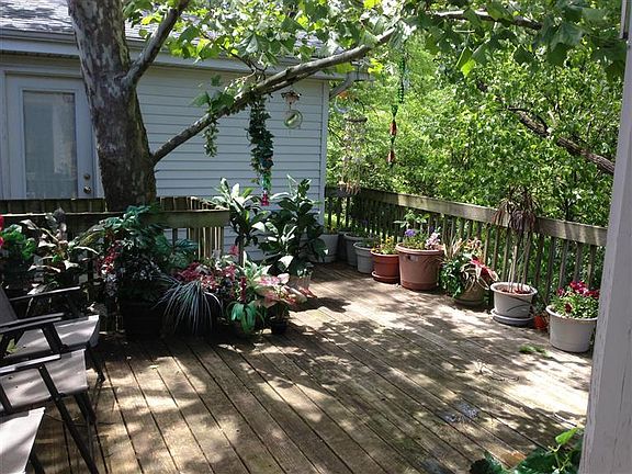 3rd image of 3422 Cherryhill Dr