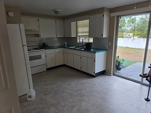 6405 Eric Dr Photo 1