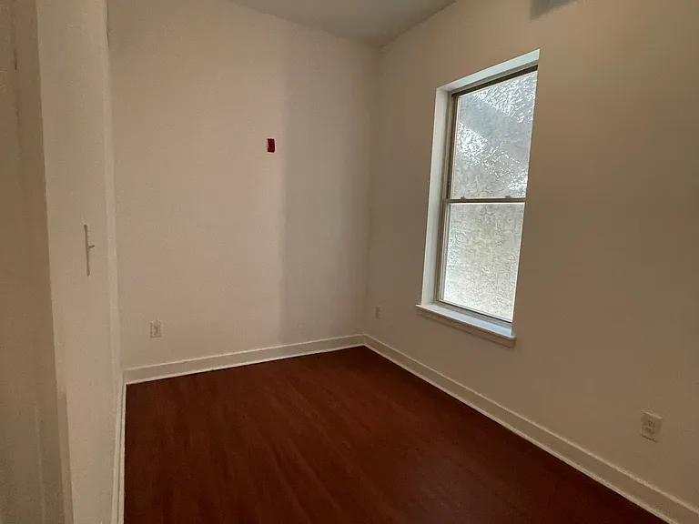 6026 Market St #1 — Photo 10
