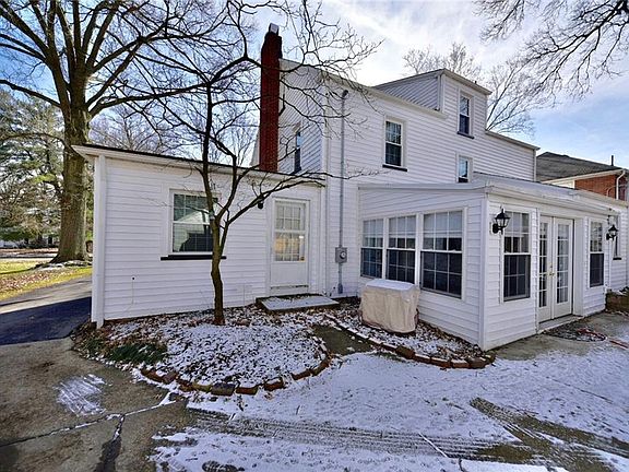 3rd image of 148 Alburn Dr
