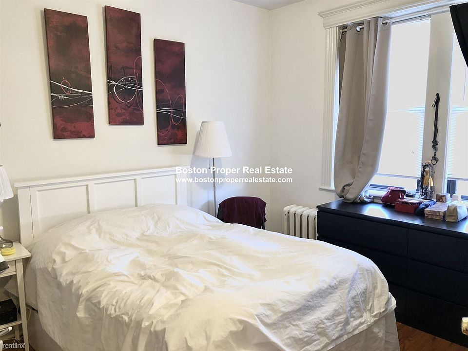 64 Charlesgate East #87 Boston - Fenway Unit Photo 2 (1)