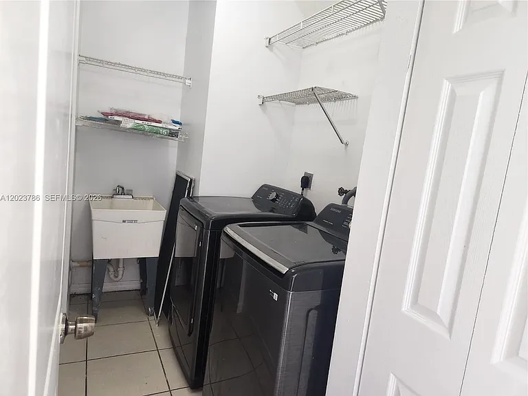 13658 SW 142nd Ter — Photo 11