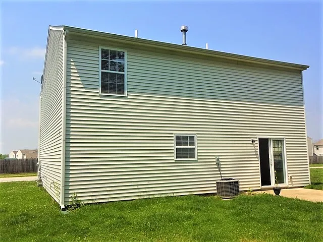 3345 Grove Berry Ln — Photo 16