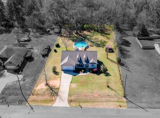 135 Mathews Rd, Milner, GA 30257
