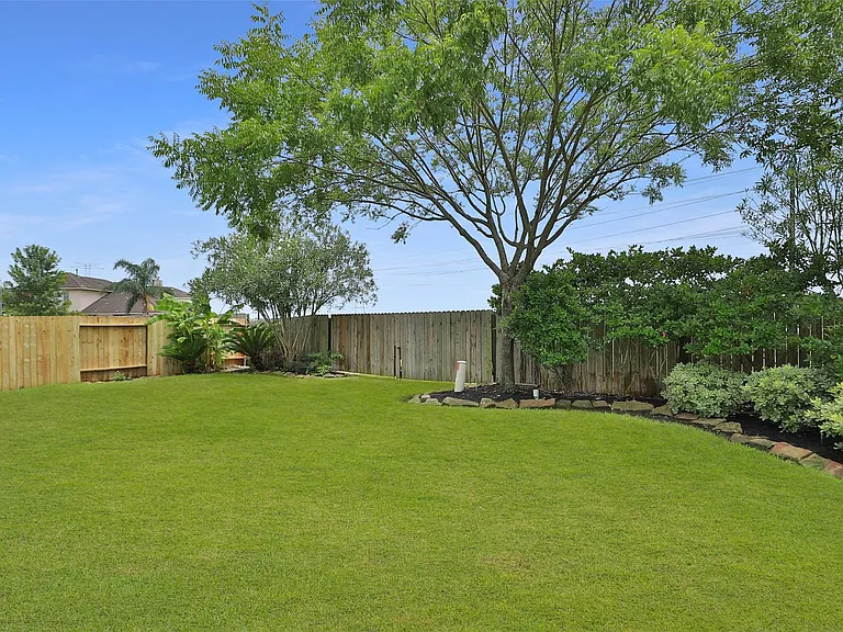 9603 Red Rugossa Dr — Photo 38