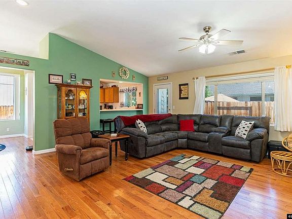 4th image of 5140 Lorenzo Ln
